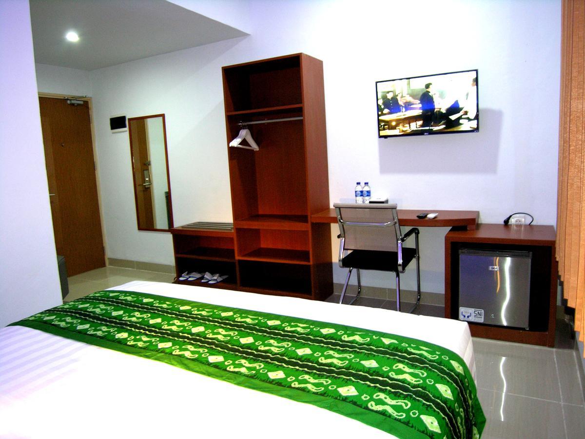 Hotel Delima บันจาร์มาซิน ภายนอก รูปภาพ