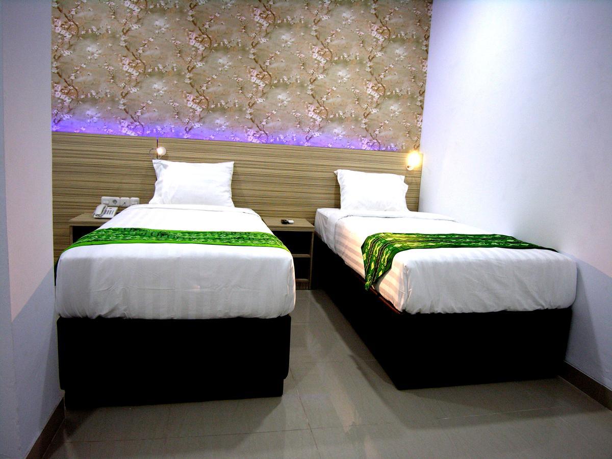 Hotel Delima บันจาร์มาซิน ภายนอก รูปภาพ