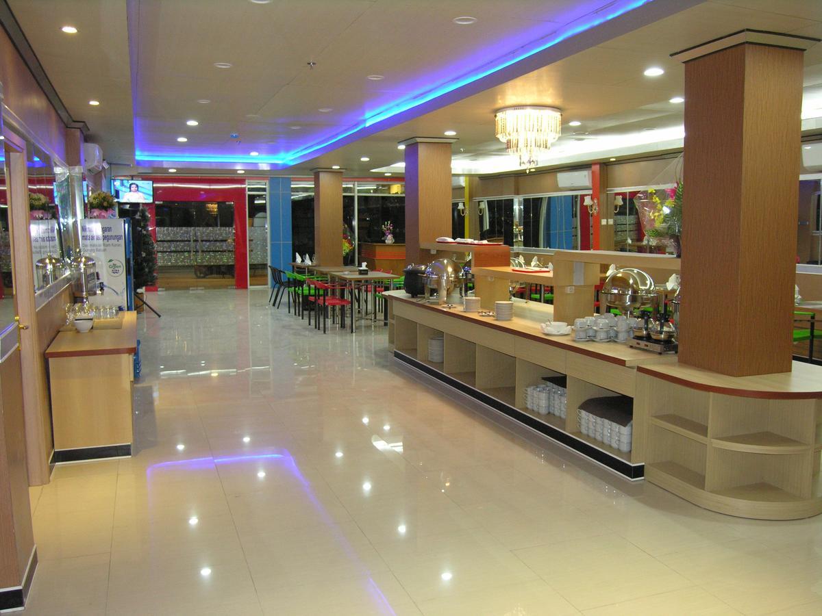 Hotel Delima บันจาร์มาซิน ภายนอก รูปภาพ