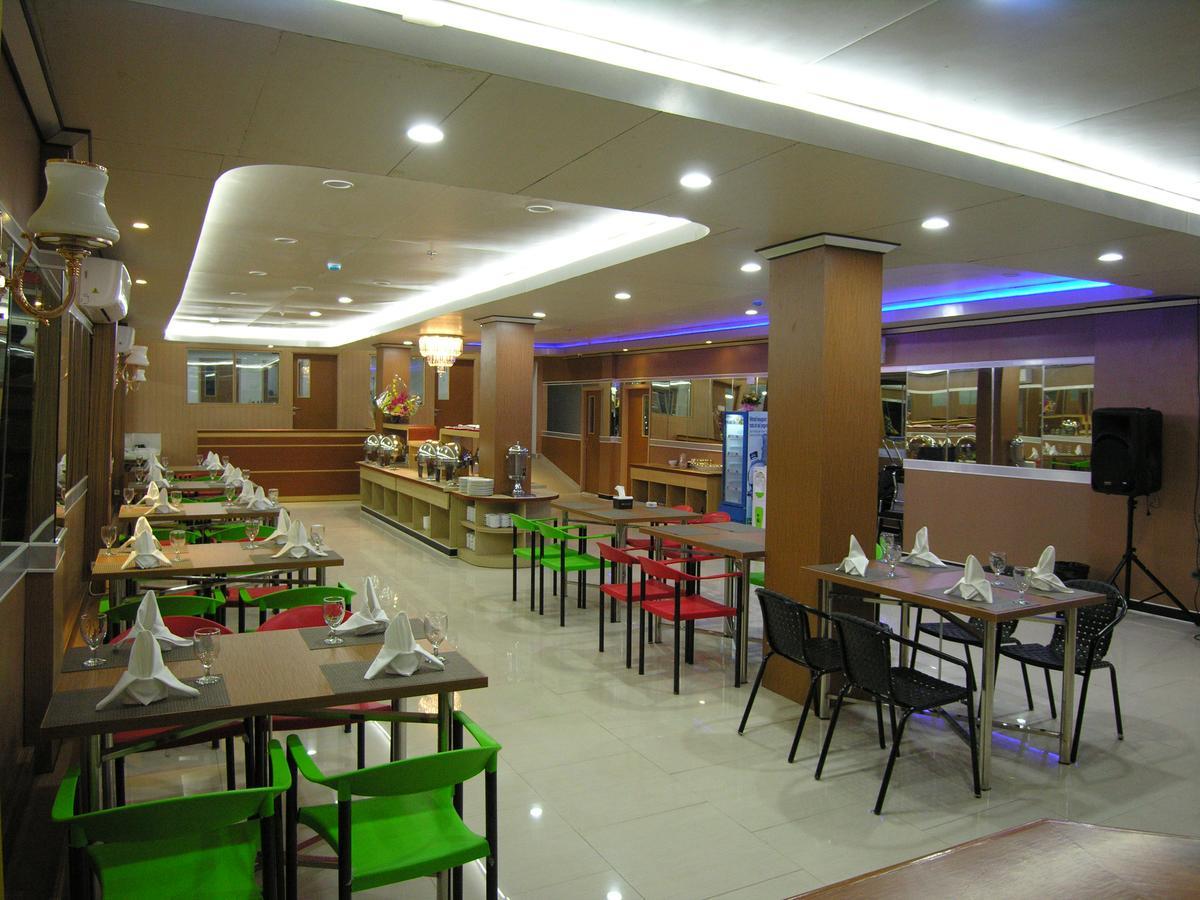 Hotel Delima บันจาร์มาซิน ภายนอก รูปภาพ
