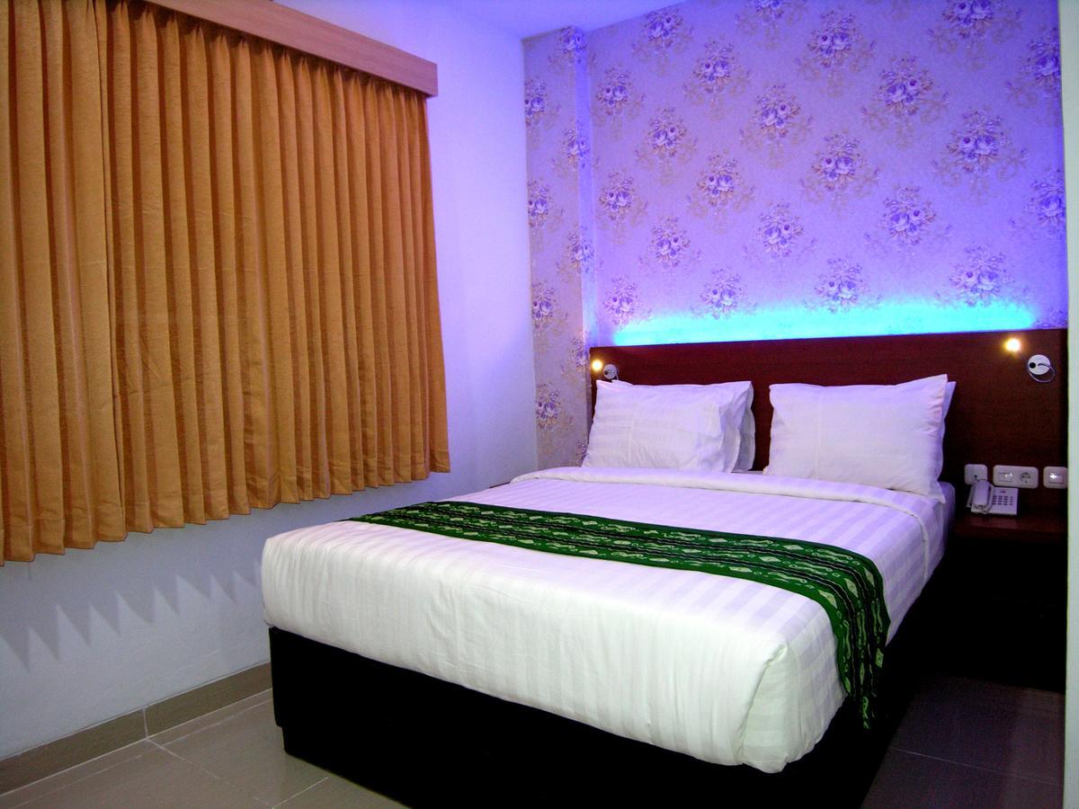 Hotel Delima บันจาร์มาซิน ภายนอก รูปภาพ